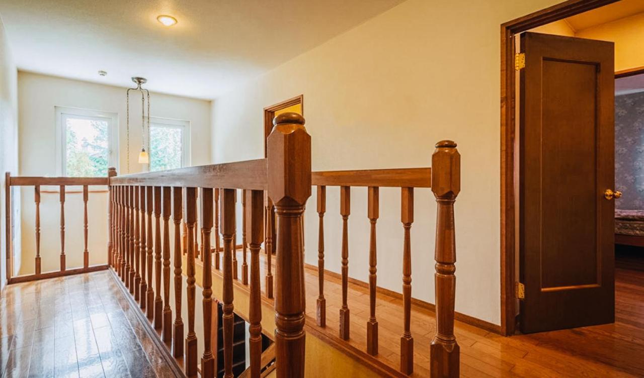 Chalet Banff - 6 Bedroom 6 Bathroom Ski Lodge Нисеко Екстериор снимка